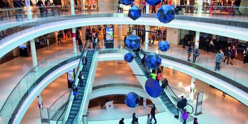 Les soldes d'hiver prennent une autre dimension à Paris